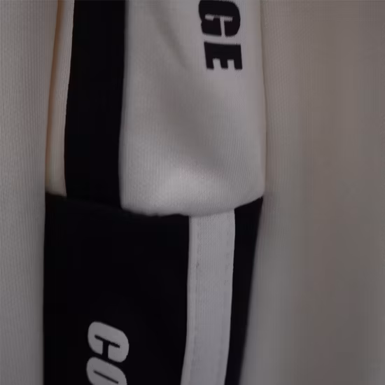 Jacquard Flannel Fabric 275GSM Bottom Side with Fake Fur Fabric Blanket for Home Use